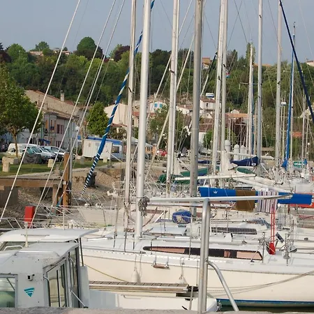 Old Bakery Gite, La Flotte On The Coast Near Royan Boutenac-Touvent